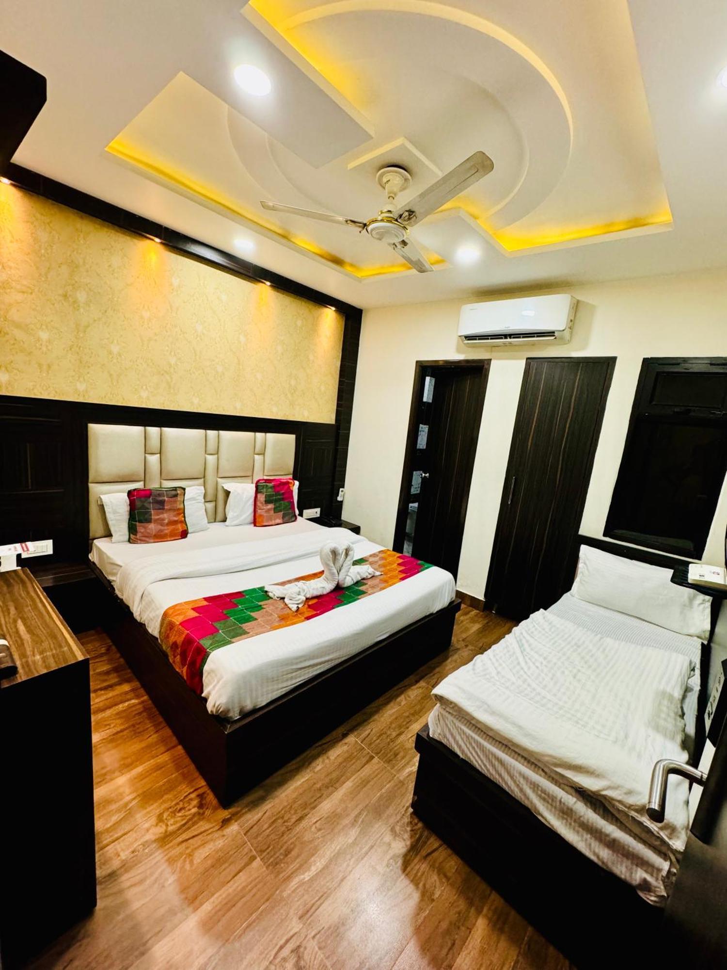 Hotel Kabir Residency Амритсар Экстерьер фото