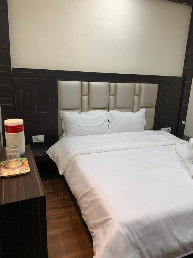 Hotel Kabir Residency Амритсар Экстерьер фото